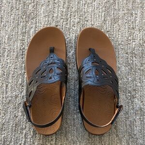 Rockport Women's Black Cutout Sandals with Brown Footbed